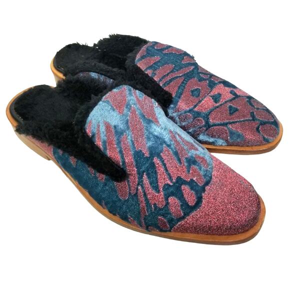 Free People Butterfly Effect Faux Fur Mules Size 38 EU (US 7.5) Whimsigoth Boho - Picture 1 of 11
